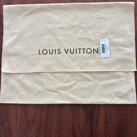 Large Louis Vuitton Dust Bag - Cream - Picture 1 of 3